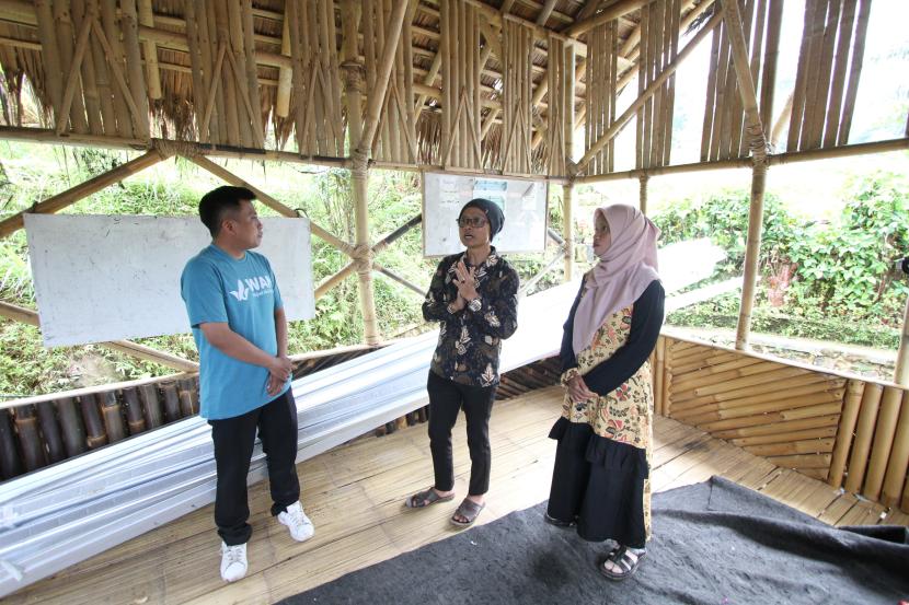 Pembangunan taman bacaan di daerah tertinggal di Garut