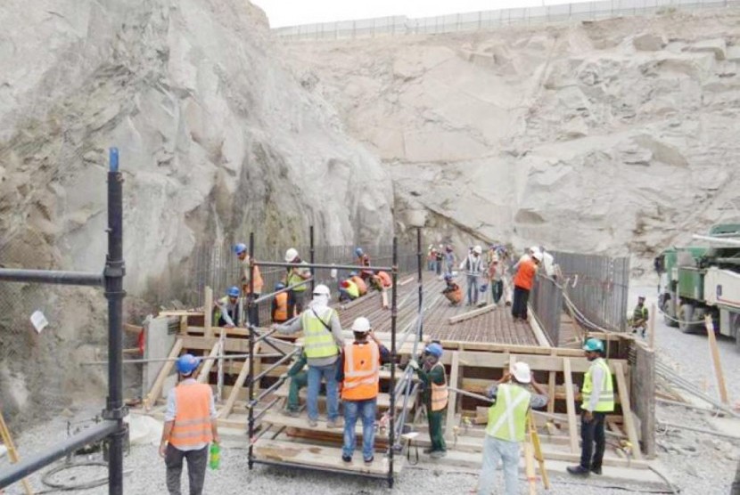 Pembangunan terowongan untuk kereta api metro Makkah.