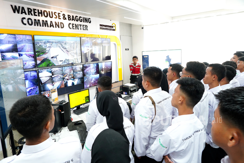 Pembekalan Taruna Makmur Petrokimia Gresik.