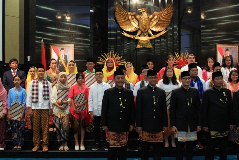 Pemberiaan penghargaan bagi atlet berprestasi DKI Jakarta