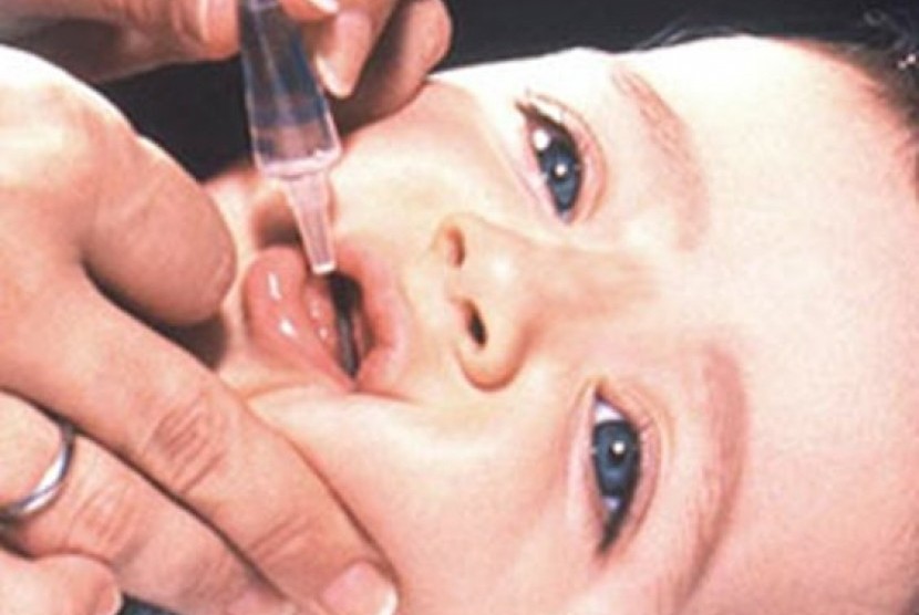 Pemberian vaksin Rotavirus kepada balita. Ilustrasi.