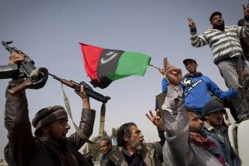 Pemberontak Benghazi yang berhasil menggulingkan pemerintahan rezim Moammar Qaddafi.