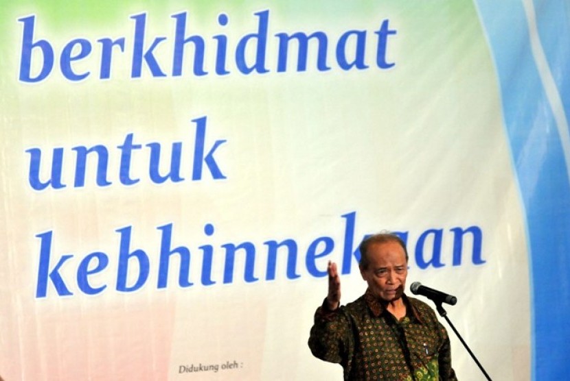 Pembina Yayasan Maarif Institute, Ahmad Syafii Maarif saat memberikan pidato pada acara malam tasyakuran 10 tahun Maarif Institute di Jakarta, Jumat (7/6)