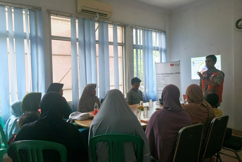 Pembinaan ekologi dan ekonomi kewirausahaan oleh Rumah Zakat.