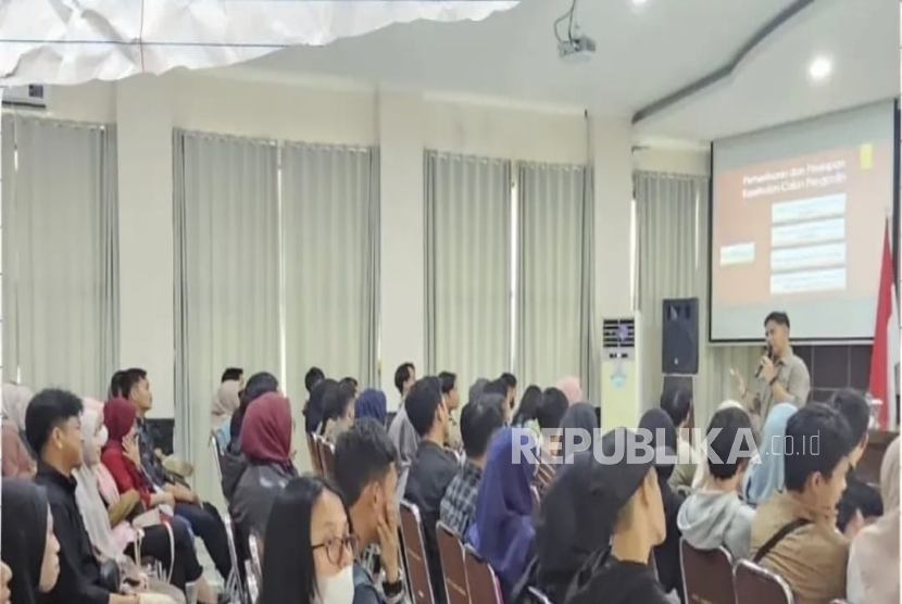 Pembinaan Terhadap Calon Pengantin di Kota Cimahi yang Menjadi Ikhtiar Pemerintah untuk Mengatasi Masalah Stunting