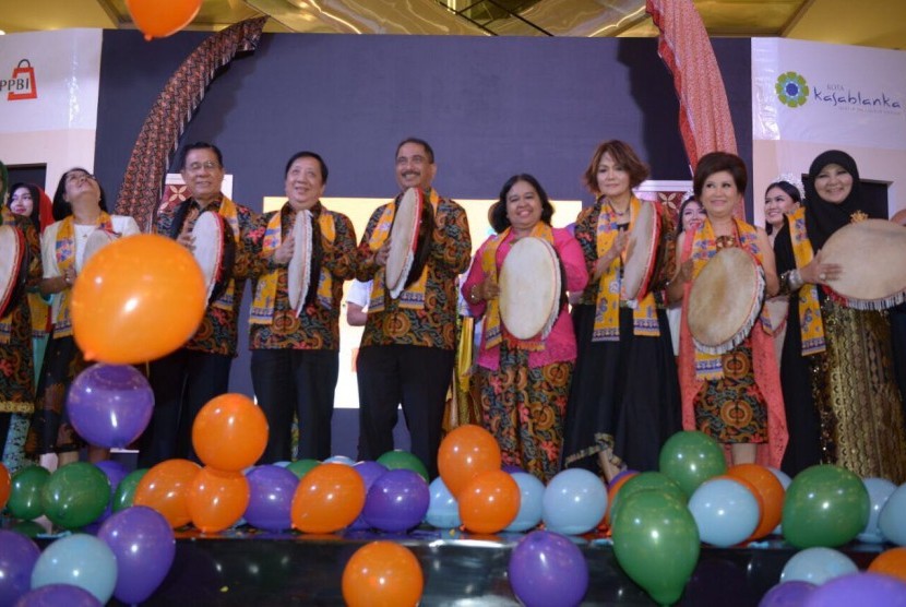 Pembukaan acara Wonderful Indonesia Culinary and Shopping Festival (WICSF) 2017 oleh Menteri Pariwisata Arief Yahya di Mall Kota Kasablanka, Rabu (27/9).