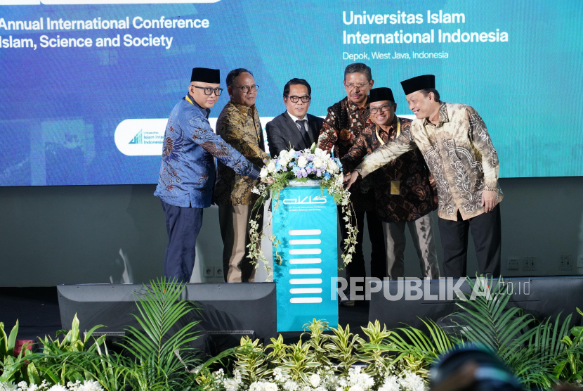 12 Cendikiawan Dunia Ramaikan Konferensi AICIS+ 2025