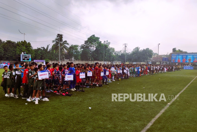 Pembukaan Liga TopSkor 2025 zona Greater Jakarta di ASIOP Training Ground, Sentul, Kabupaten Bogor, Ahad (9/2/2025).