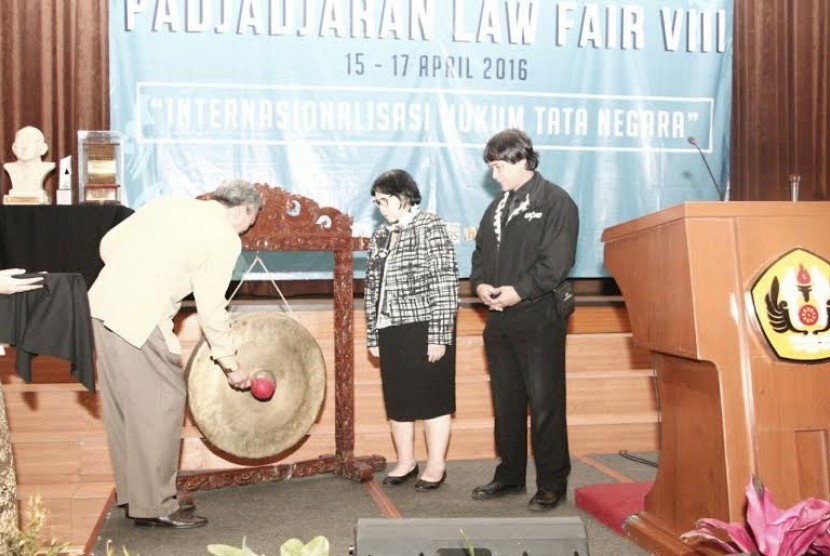 Pembukaan Padjajaran Law Fair.