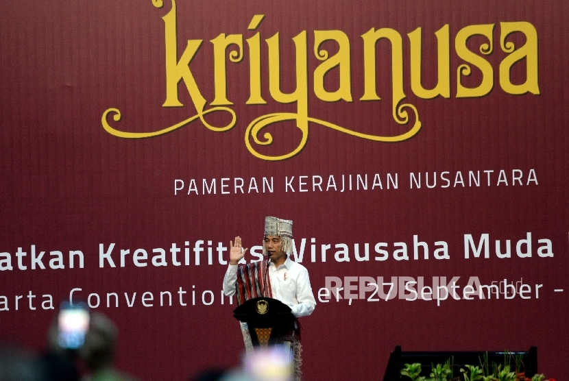 Pembukaan Pameran Kriyanusa. Presiden Joko Widodo memberikan sambutan pada Pembukaan Pameran Kriyanusa di Balai Sidang Jakarta, Rabu (27/9).
