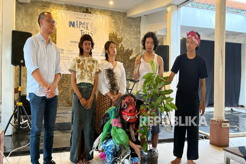 Pembukaan pameran Napak Teles: Tentang Kabarku, Sang Air...