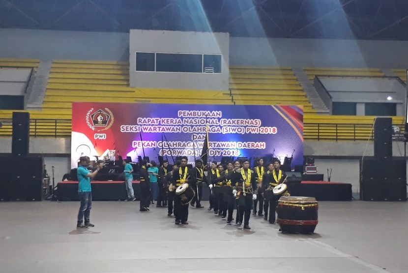 Pembukaan Rakernas Siwo PWI dan Porwada III PWI DIY di GOR Amongrogo.