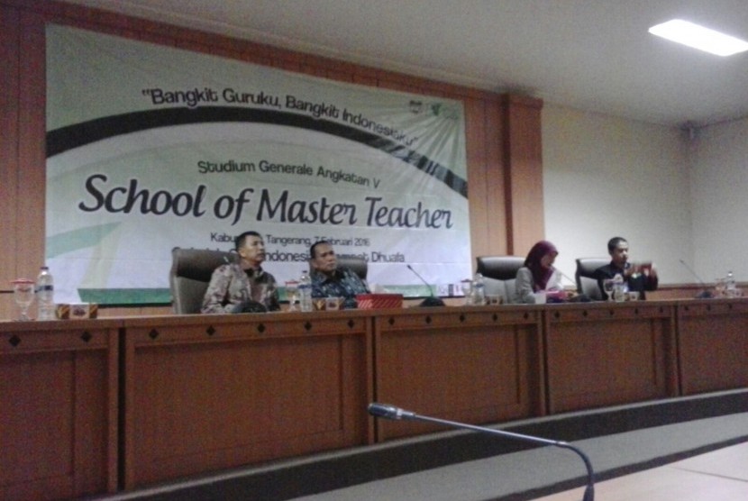 Pembukaan School of Master Teacher
