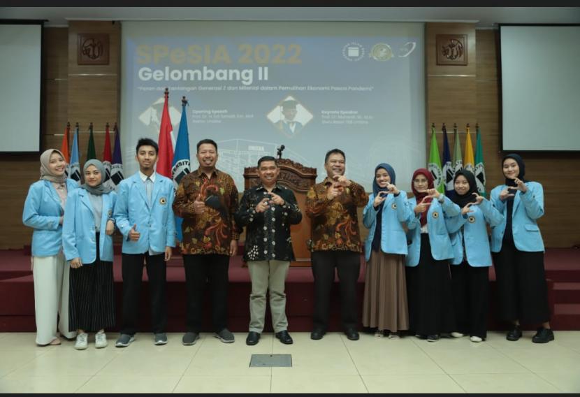 Pembukaan Seminar Penelitian Sivitas Akademika (SPeSIA) 2022 Gelombang II, Rabu (10/8).