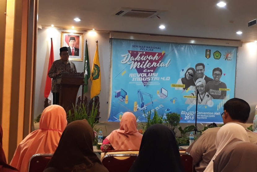 Pembukaan Temu Kader Ulama Pelajar Putri Muhammadiyah 2018 dan Seminar Nasional Pelajar dengan tema 'Dakwah Milenial di era Revolusi Industri 4.0',  di Convention Hall Asri Medical Centre Yogyakarta.
