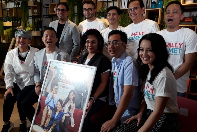 Pemeran dan sutradara di acara peluncuran poster film Milly & Mamet.