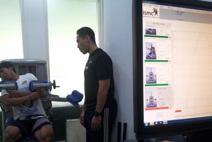 Pemeriksaan fisik atlet secara gratis di Klinik Olahraga ISMC