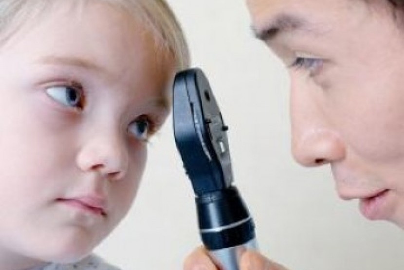 Pemeriksaan mata untuk anak sejak dini sangat disarankan.