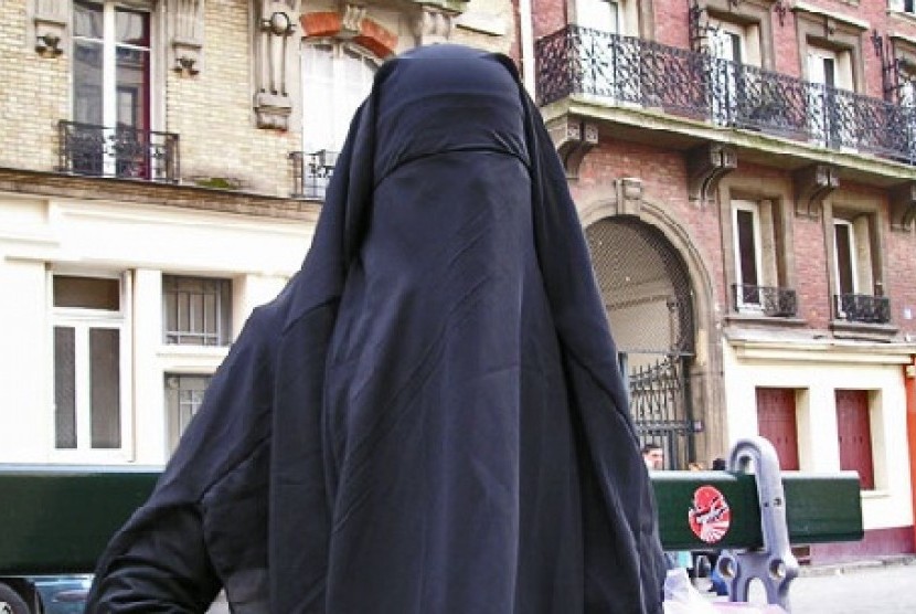 Pemerintah Belanda melarang penggunaan Burka di negaranya