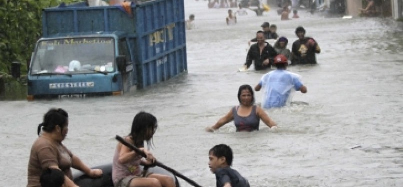 Pemerintah Filipina memperkirakan 195 ribu lebih warga di 38 propinsai terkena dampak terparah dari Topan Nesat