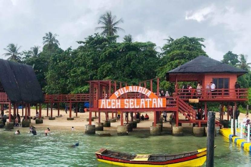 Pemerintah Kabupaten Aceh Selatan memfokuskan pengembangan destinasi wisata Pulau Dua guna meningkatkan kunjungan wisatawan dan perekonomian masyarakat (ilustrasi).