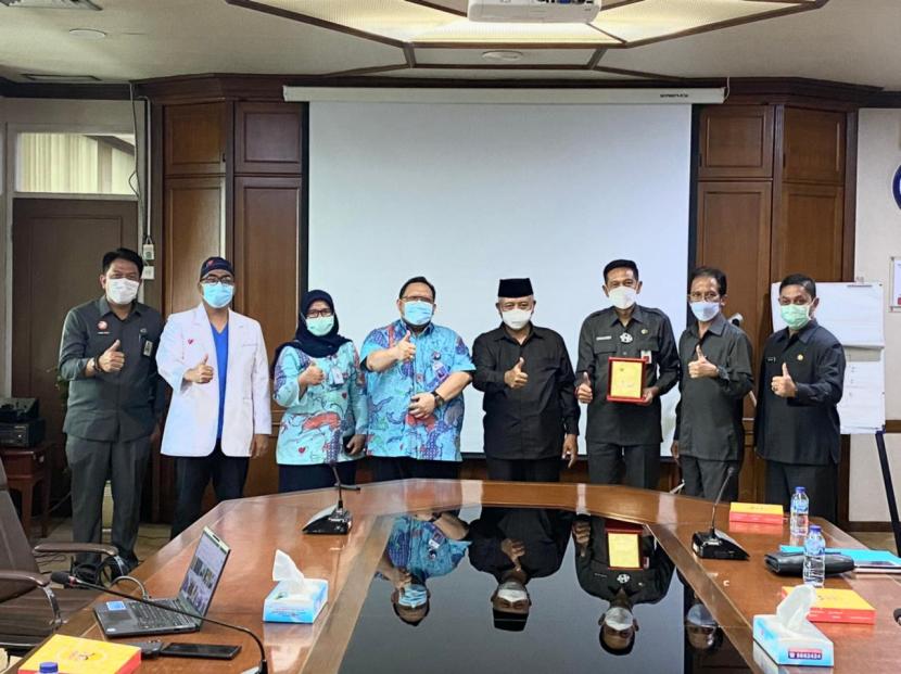 Pemerintah Kabupaten Malang menggelar kunjungan ke Rumah Sakit Pusat Jantung dan Pembuluh Darah Nasional Harapan Kita (RSJPDHK), Jakarta. 