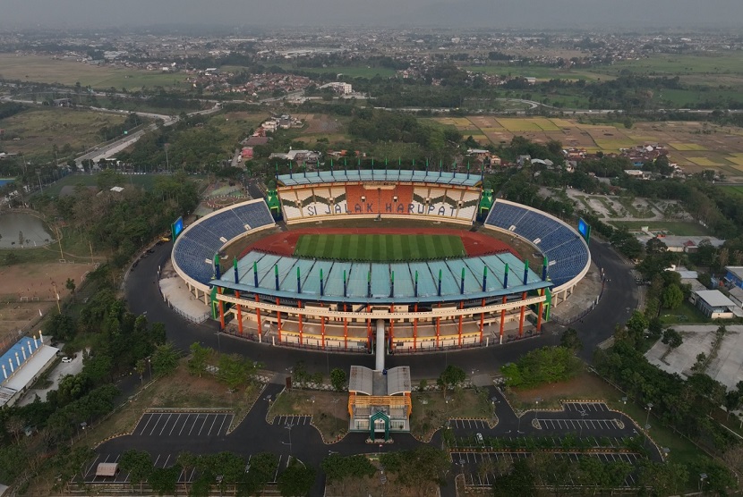 Pemerintah Kabupaten (Pemkab) Bandung memastikan Stadion Si Jalak Harupat telah siap 100 persen untuk digunakan menjadi salah satu venue Piala Dunia U-17.