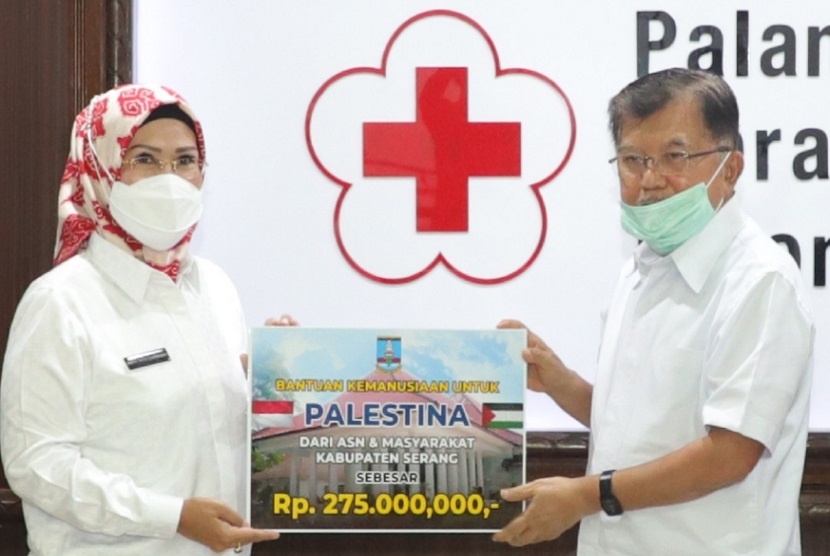 Pemerintah Kabupaten (Pemkab) Serang menyerahkan donasi kemanusiaan sebesar Rp 275 juta untuk masyarakat Palestina melalui Palang Merah Indonesia (PMI). Donasi tersebut dihimpun dari aparatur sipil negara (ASN) Pemkab Serang dan masyarakat Kabupaten Serang.