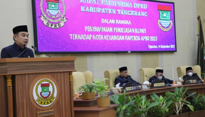 Pemerintah Kabupaten Tangerang menargetkan jumlah pendapatan daerah pada 2023 sebesar Rp6,26 triliun, naik Rp526,30 miliar atau 9,71 persen dari target APBD 2022 sebesar Rp5,73 triliun.