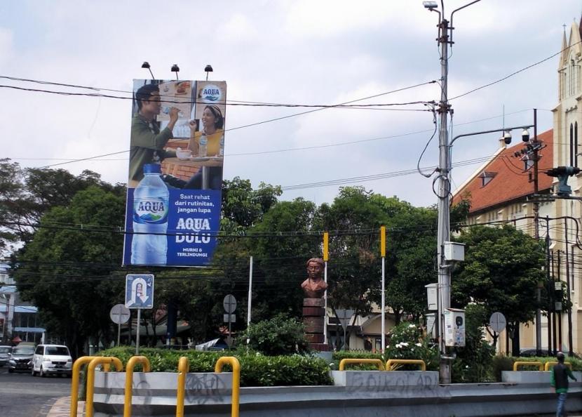 Pemerintah Kota (Pemkot) Malang akan uji coba satu arah di kawasan Kayutangan Heritage pada 23 Januari mendatang. Hal ini termasuk area jalan di sekitar putaran patung Chairil Anwar.