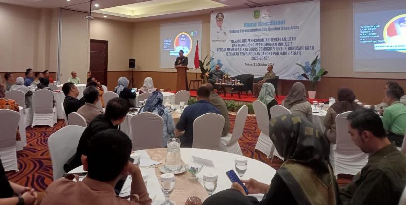 Pemerintah Kota (Pemkot) Sukabumi menggelar Rencana Pembangunan Jangka Panjang Daerah (RPJPD) 2025-2045, di Hotel Horison Sukabumi.