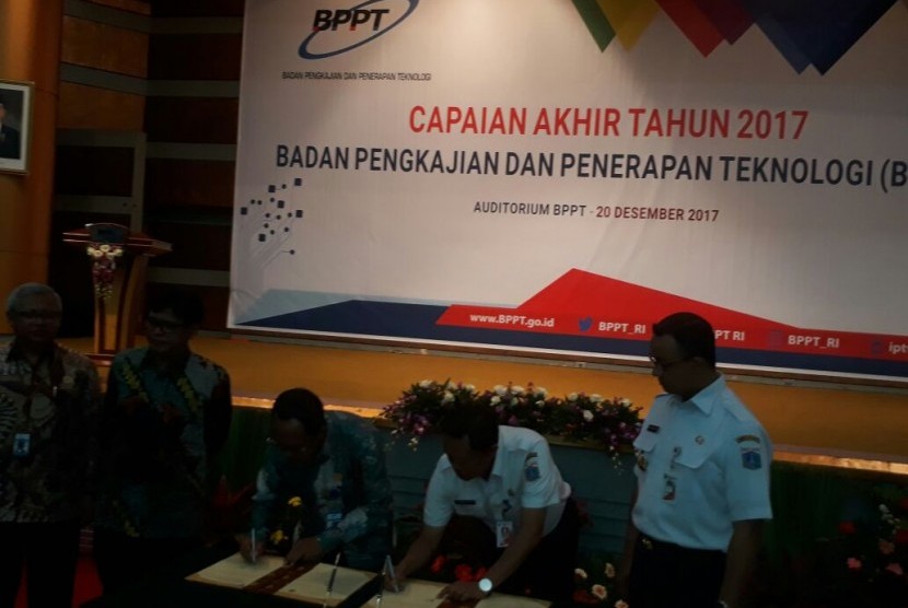 Pemerintah Provinsi (Pemprov) DKI Jakarta menandatangani nota kesepahaman dengan Badan Pengkajian dan Penerapan Teknologi (BPPT) terkait pengelolaan sampah.