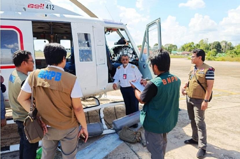Pemerintah Pusat melalui Badan Nasional Penanggulangan Bencana (BNPB) telah mengirimkan satu unit Helikopter ke Palangka Raya, Kalimantan Tengah.