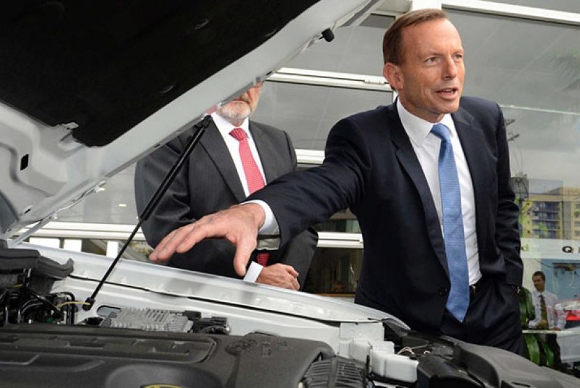 Pemerintahan PM Abbott akan mengembalikan subsidi hampir 1 miliar dolar untuk industri mobil.