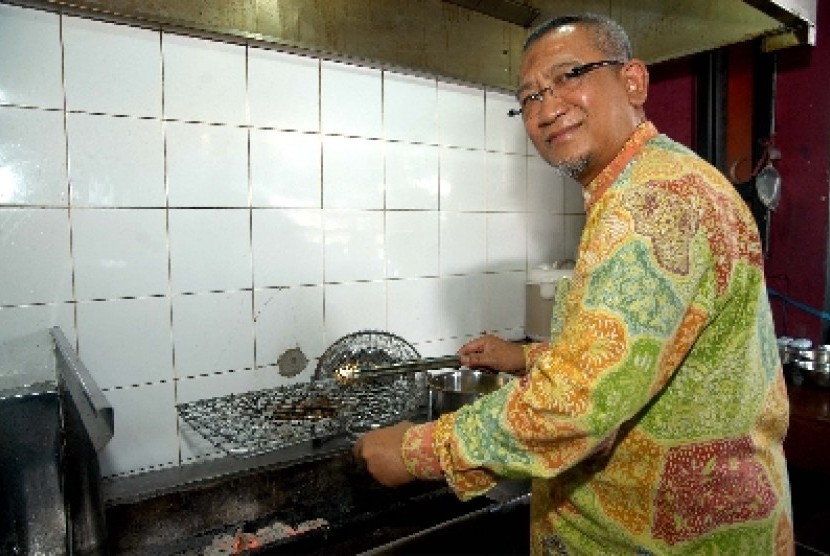 Pemilik Ayam Bakar Wong Solo, Puspo Wardoyo
