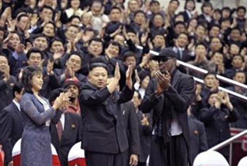 Pemimpin Korut, Kim Jong-Un  bertemu Dennis Rodman.
