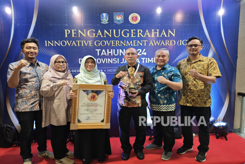 Pemkab Bandung melalui Badan Perencanaan Pembangunan dan Riset dan Inovasi Daerah (Bapperida) meriah penghargaan Innovative Government Award (IGA) dengan Predikat Sangat Inovatif dari Kementerian Dalam Negeri.