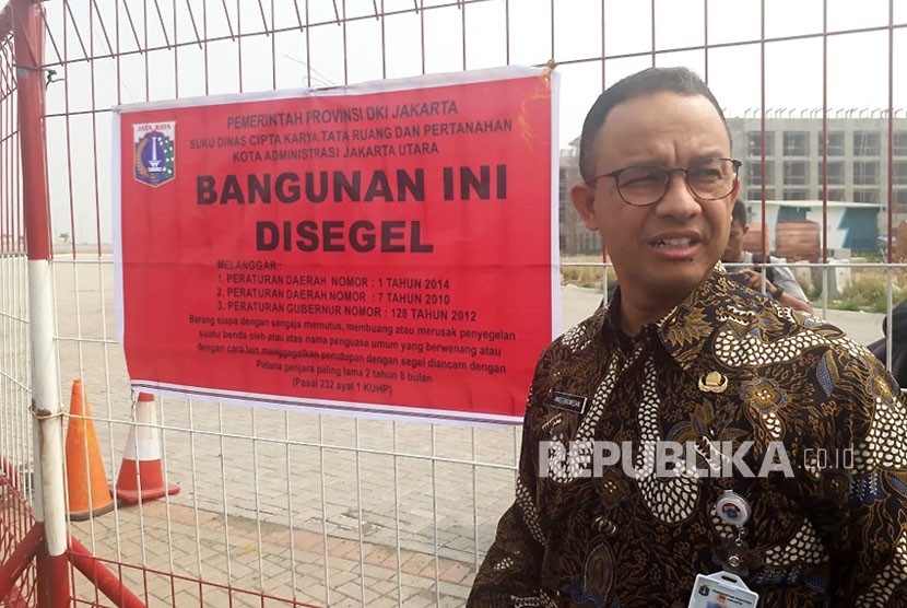 Pemprov DKI Jakarta resmi menyegel Pulau C dan D hasil reklamasi di Teluk Jakarta, Kamis (7/6).