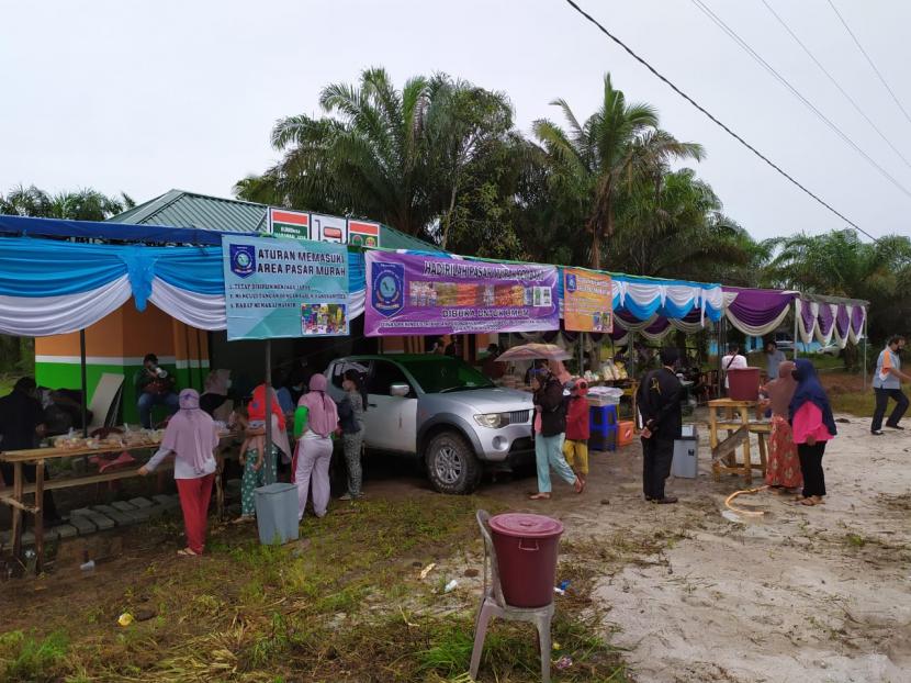 Pemprov Kepulauan Bangka Belitung (Babel), melalui Dinas Perindustrian dan Perdagangan Provinsi Kepulauan Bangka Belitung kembali menggelar operasi pasar murah. Operasi pasar murah ini didukung lima  distributor dan dua UKM. Kamis (8/10)