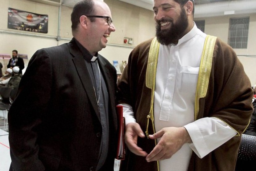Pemuka agama di Kota Windsor, Kanada, pKevin George dan Imam Shikh Mohamed Mahmoud