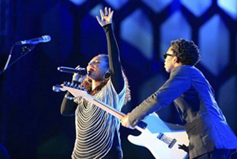 Penampilan Alicia Keys dalam konser pembuka Piala Dunia di Soweto
