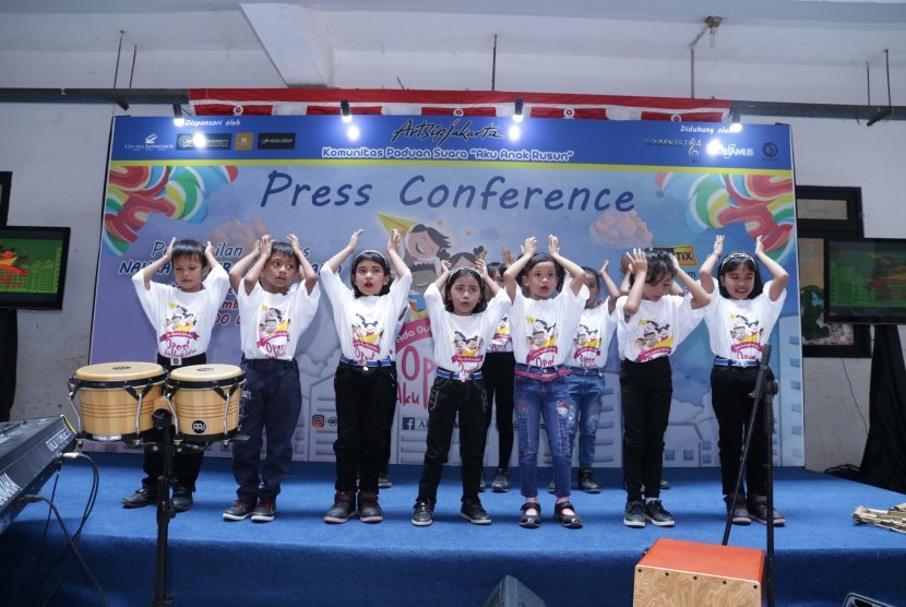  Penampilan dari paduan suara Aku Anak Rusun.