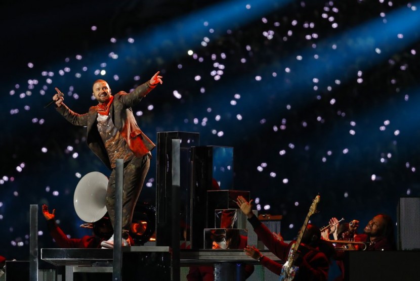 Penampilan Justin Timberlake di ajang Super Bowl 2018, Senin (5/2).