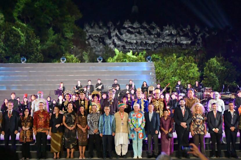 Penampilan Orkestra G20 Kebudayaan di kawasan Candi Borobudur. (ilustrasi)