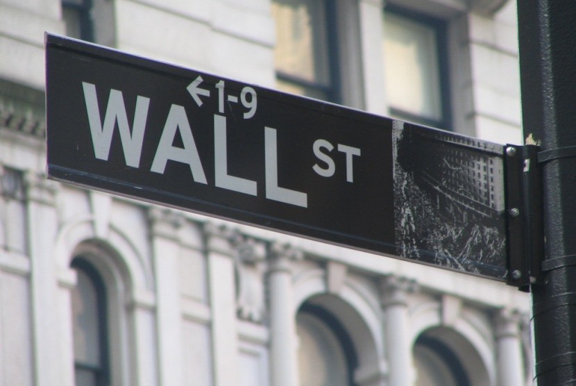 Penanda Wall Street, New York, Amerika Serikat.