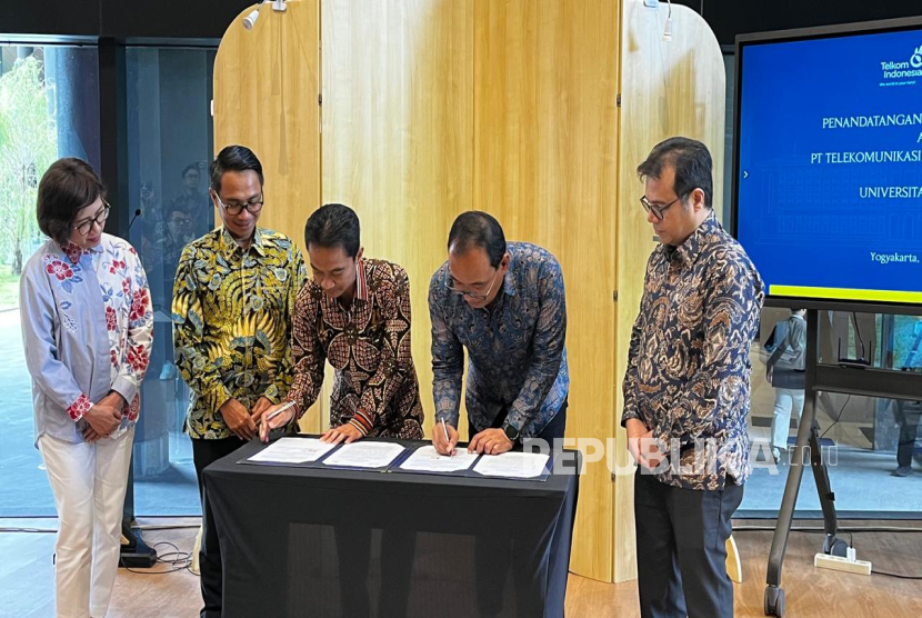AI Center of Excellence DIresmikan di UGM, Bidik Kontribusi 40 Persen Ekonomi Digital ASEAN