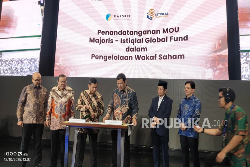 Penandatanganan kerjasama ini disaksikan langsung oleh Imam Besar Masjid Istiqlal Jakarta sekaligus Menteri Agama RI Prof Nasaruddin Umar. 