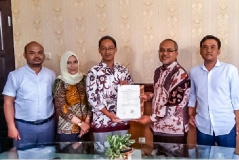 Penandatanganan Memorandum of Understanding (MoU) yang dilakukan  Universitas Amikom Yogyakarta dan Universitas Brawijaya Malang.