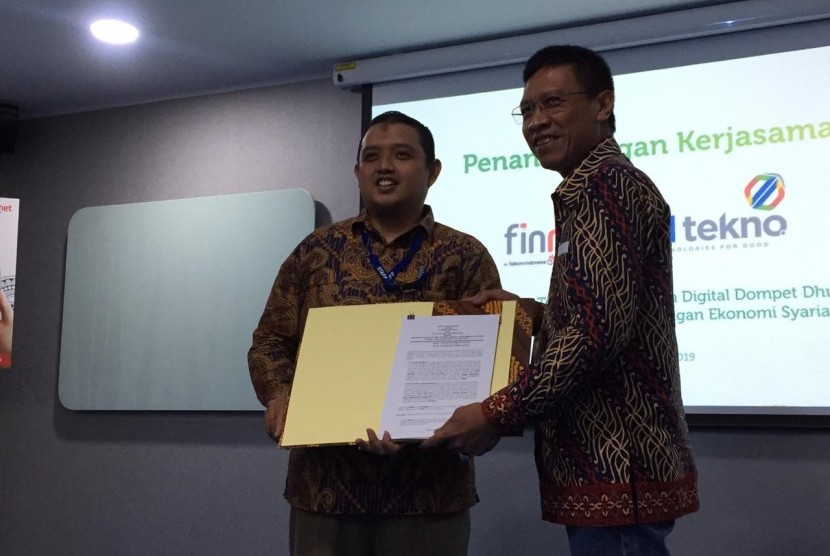 Penandatanganan MoU DD Tekno dengan PT Finnet Indonesia di Kantor Finnet, Jakarta Pusat, Jumat (9/8). 