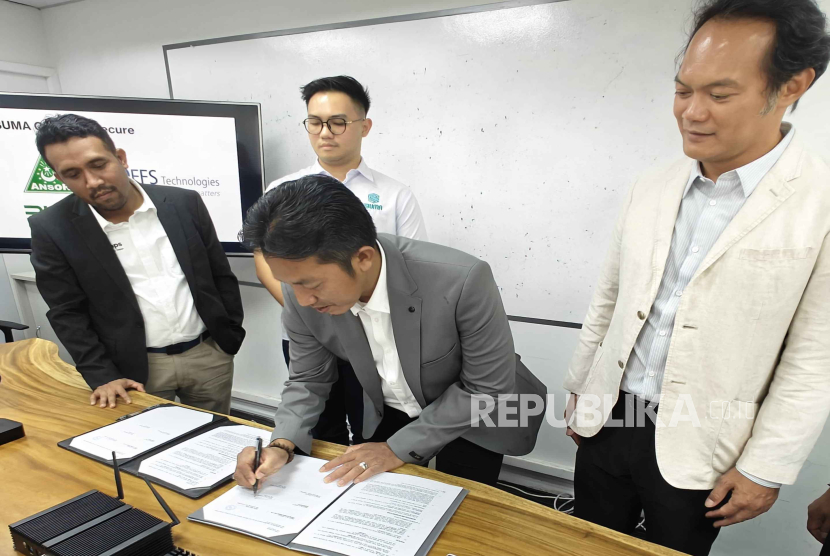 Penandatanganan MoU GP Ansor dengan Toffs Technologies Singapura. 